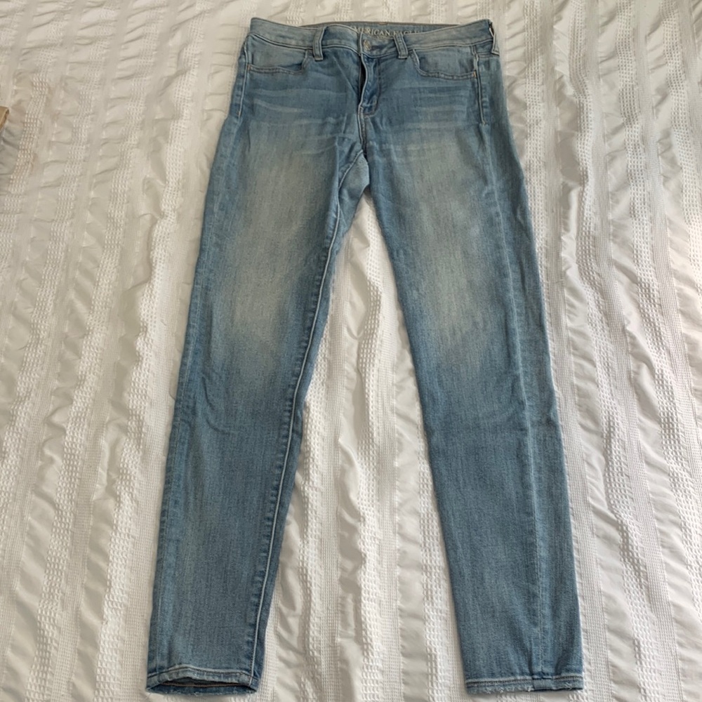 American Eagle size 8 jeans